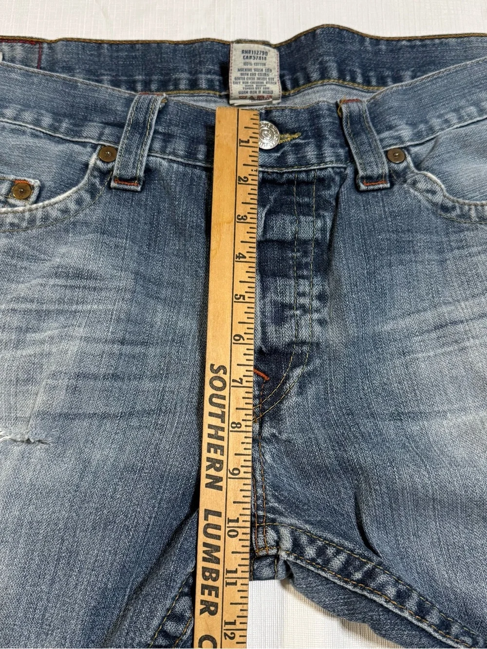 True religion Men's Distressed Blue Jeans - Casual Everyday Denim